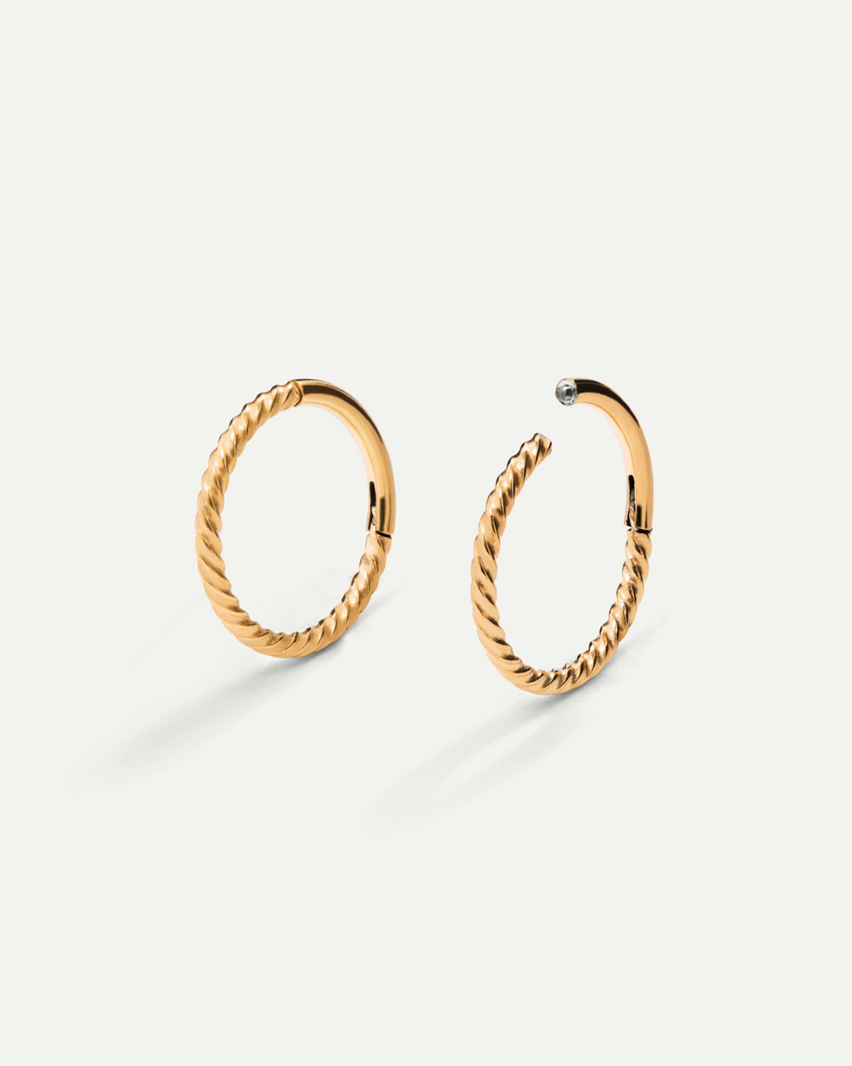 PIERCING LOOP L TWIST GOLD