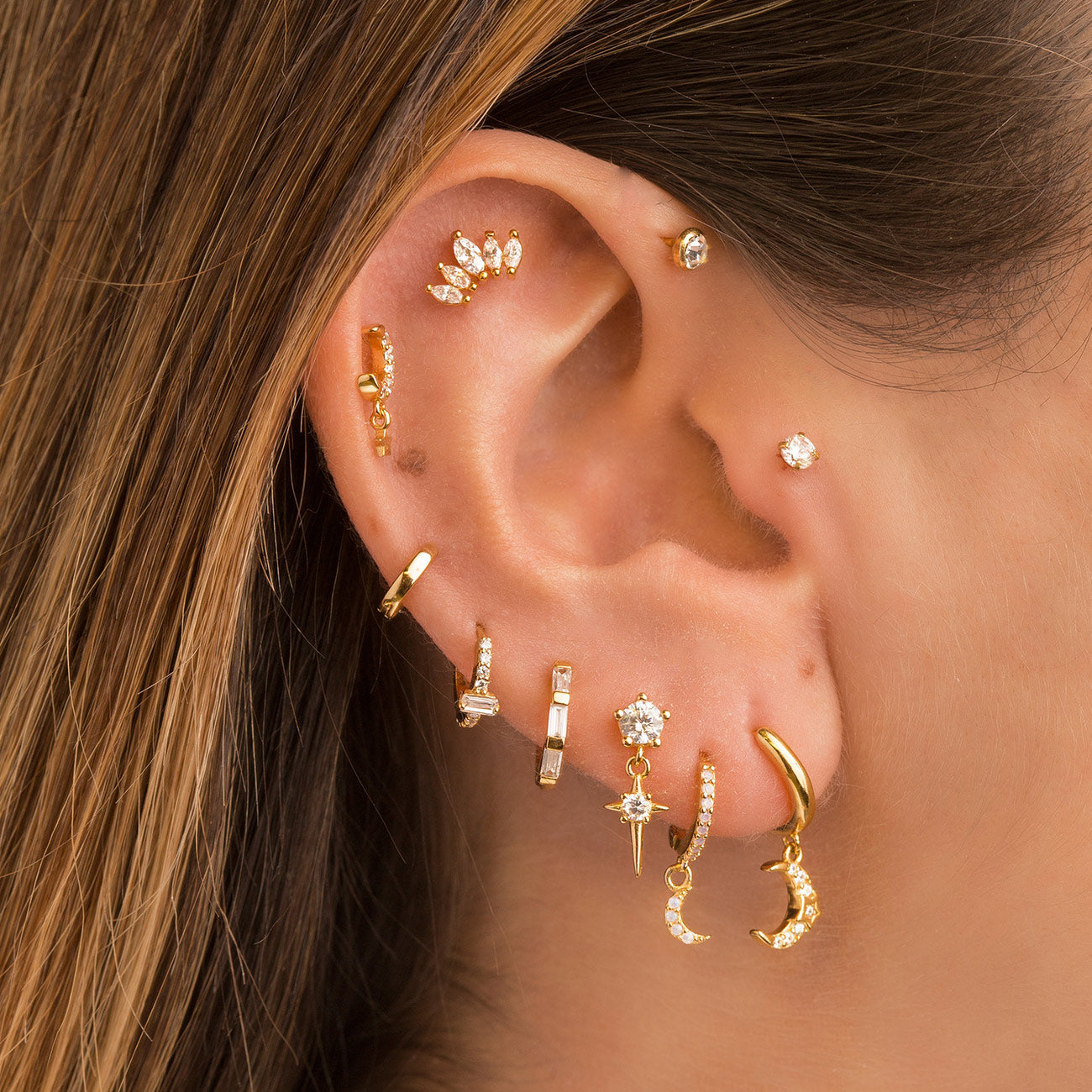 Modelo Oreja Pendientes Efy Plata de Ley 925 bañado en Oro con Circonitas Blancas