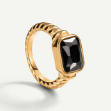 MARIELA BLACK RING