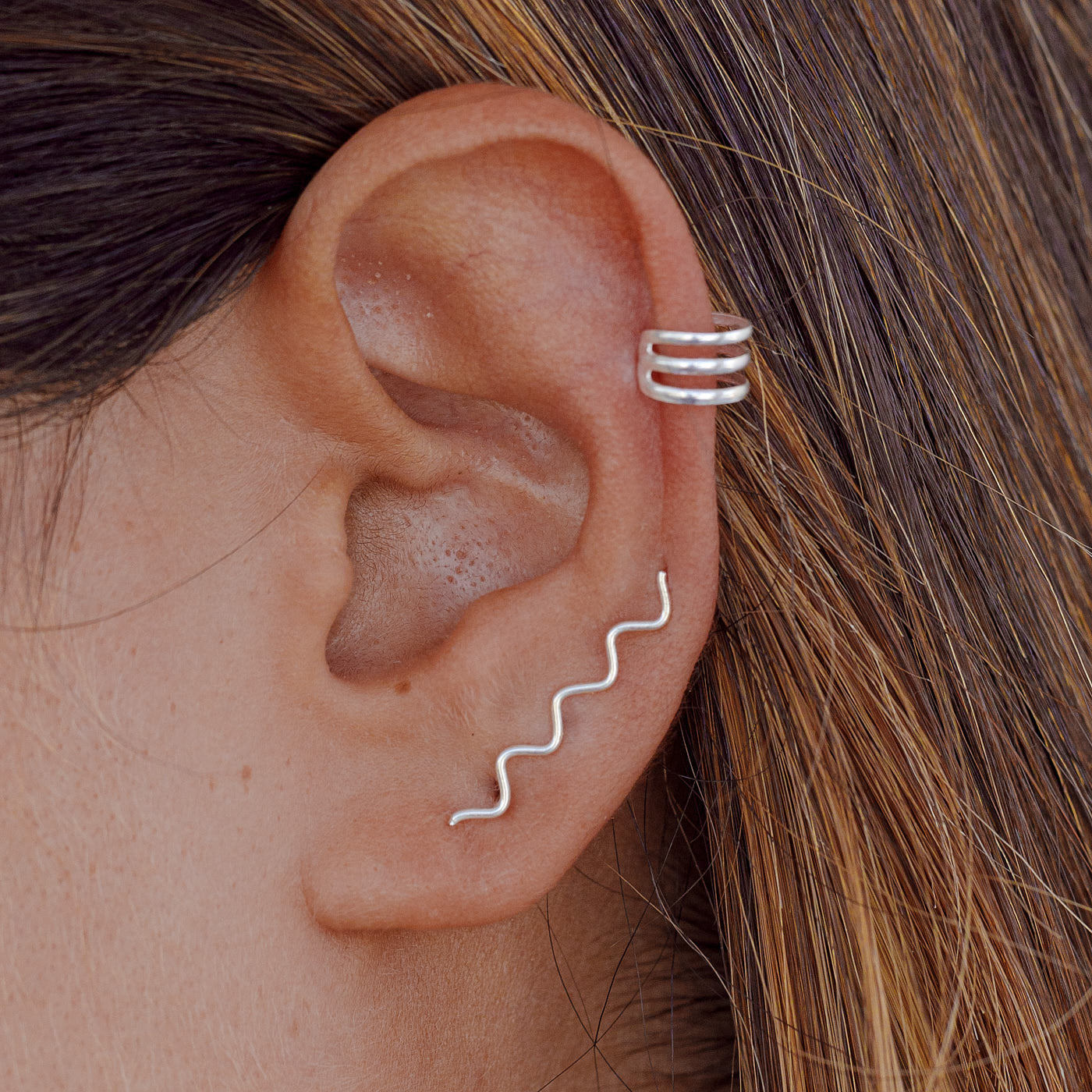 ZIGZAG THIN GOLD EARRINGS
