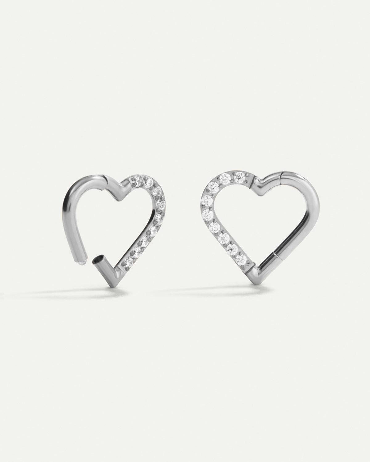 PIERCINGSCHLEIFE HERZ HELLSILBER