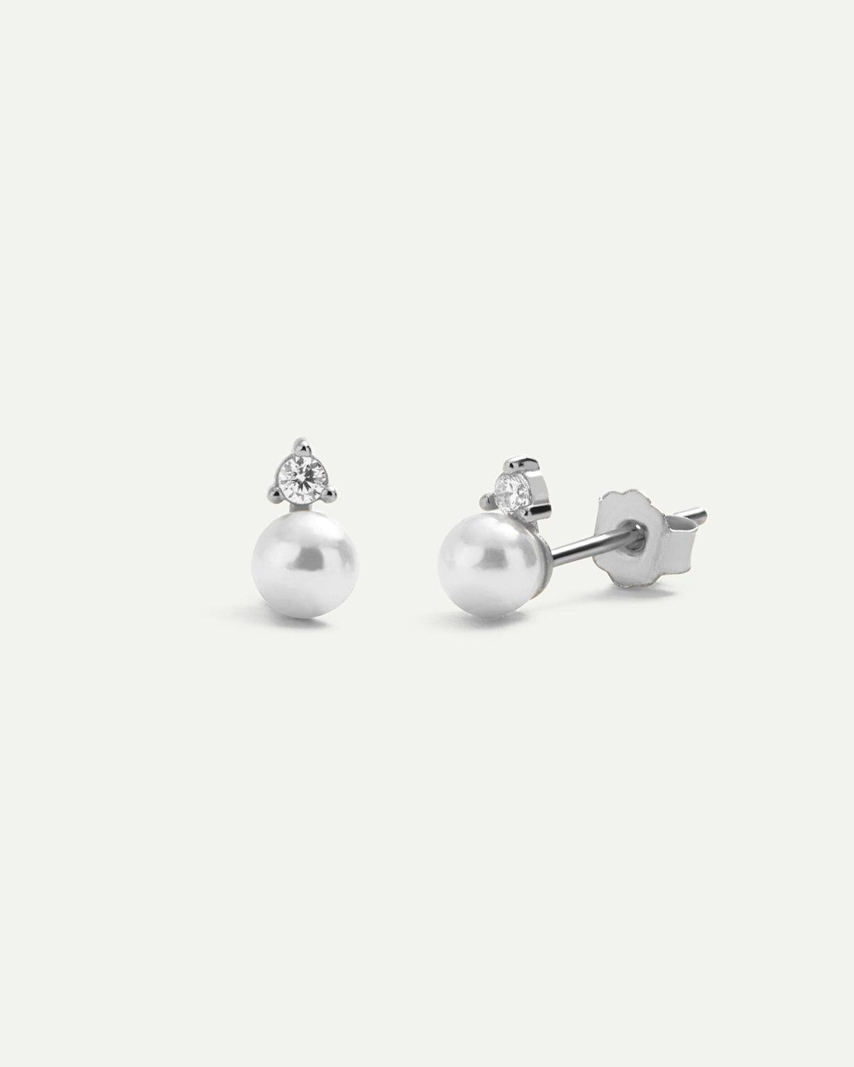 MINI ORECCHINI IN ARGENTO CON PERLE